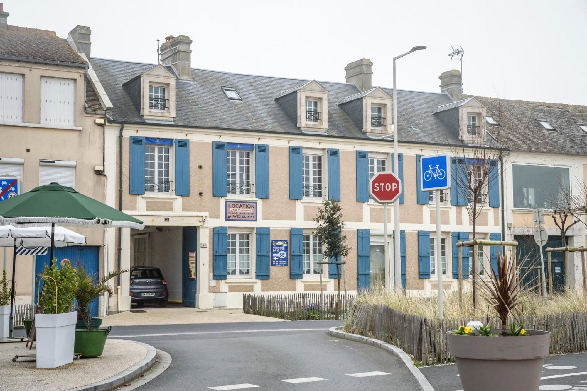 Maison Studios & Appartements Les 4 Vents Luc-sur-Mer Esterno foto