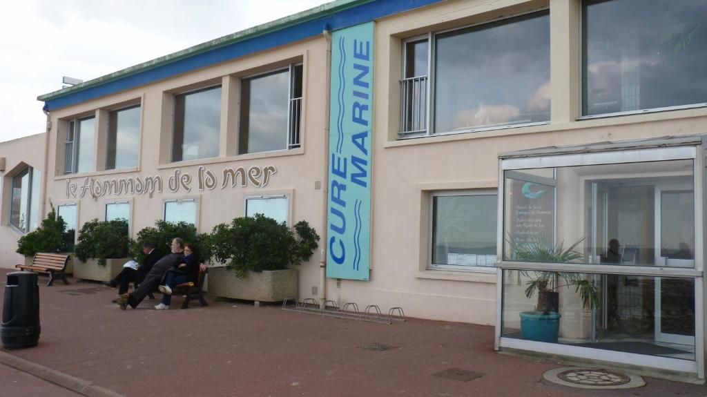 Maison Studios & Appartements Les 4 Vents Luc-sur-Mer Esterno foto